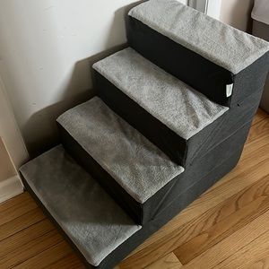 Dog stairs, good as new, bought from Amazon Zinus store